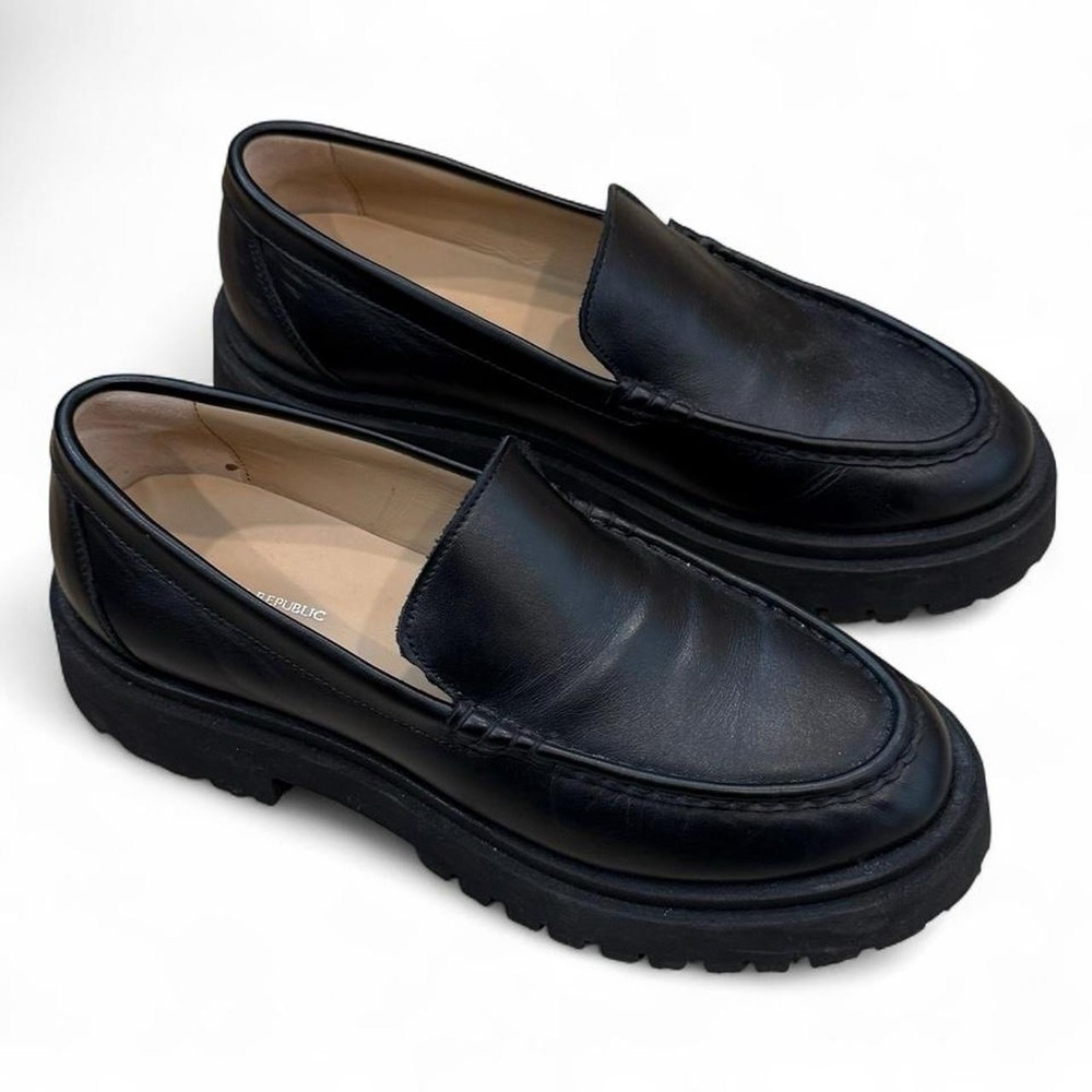 Banana Republic Chunky Platform Black Leather Lug Loafers Women's Size 9 Preppy